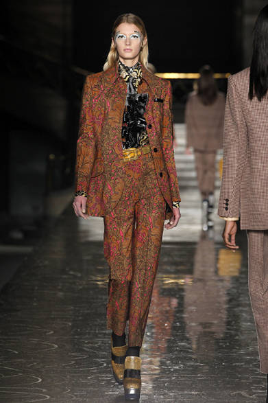 <strong>MIU MIU｜ミュウミュウ</strong>　2012-13年秋冬コレクション速報