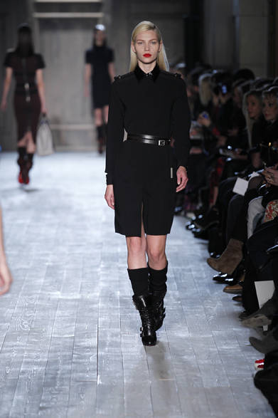 <strong>Victoria Beckham｜ヴィクトリア・ベッカム</strong>　2012-13年秋冬コレクション速報