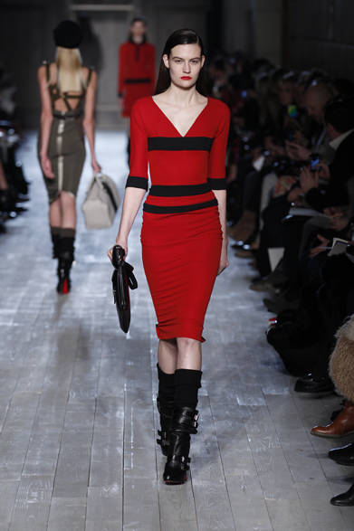 <strong>Victoria Beckham｜ヴィクトリア・ベッカム</strong>　2012-13年秋冬コレクション速報