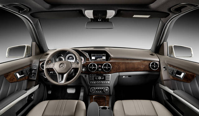 <strong>Mercedes-Benz GLK 250 BlueTEC 4MATIC｜メルセデス・ベンツ GLK 250 ブルーテック 4MATIC</strong>