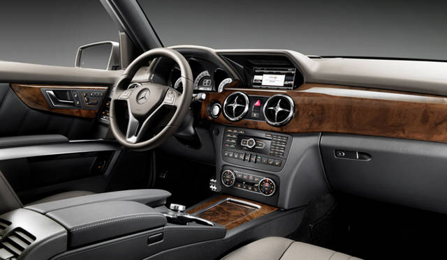 <strong>Mercedes-Benz GLK 250 BlueTEC 4MATIC｜メルセデス・ベンツ GLK 250 ブルーテック 4MATIC</strong>