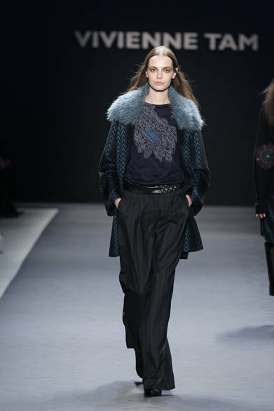 <strong>VIVIENNE TAM｜ヴィヴィアン タム</strong>　2012-13年秋冬コレクション速報