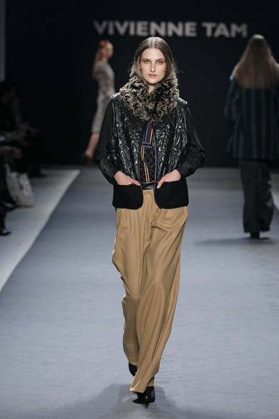 <strong>VIVIENNE TAM｜ヴィヴィアン タム</strong>　2012-13年秋冬コレクション速報