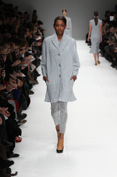 <strong>ISSEY MIYAKE｜イッセイミヤケ</strong>　2012-13年秋冬コレクション速報