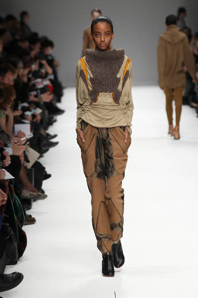 <strong>ISSEY MIYAKE｜イッセイミヤケ</strong>　2012-13年秋冬コレクション速報