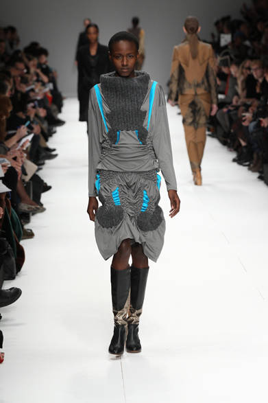 <strong>ISSEY MIYAKE｜イッセイミヤケ</strong>　2012-13年秋冬コレクション速報