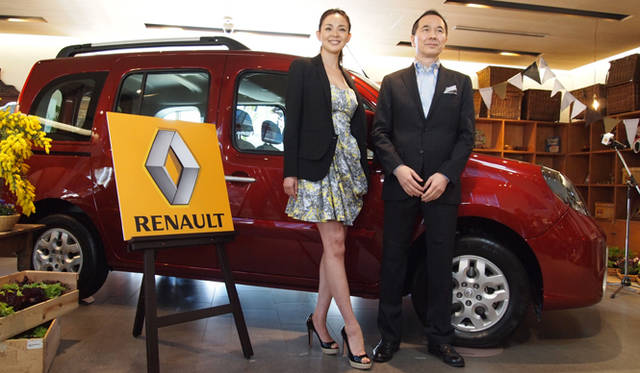 <strong>RENAULT KANGOO IMAGE｜ルノー カングー イマージュ</strong>　ファッションモデル SHIHOさんとルノー・ジャポン COO 大極司氏