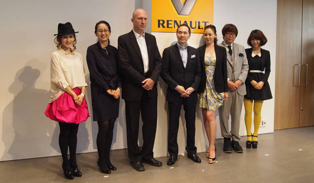 左から亀恭子、軍地彩弓、アラン・ロネ、大極司、SHIHO、黒崎輝男、村上萌（敬称略）