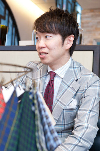 <strong> STRASBURGO｜ストラスブルゴ</strong>　ストラスブルゴ南青山店 店長・プレス 中村正明氏