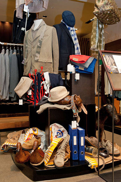 <strong> STRASBURGO｜ストラスブルゴ</strong>　ストラスブルゴ南青山店