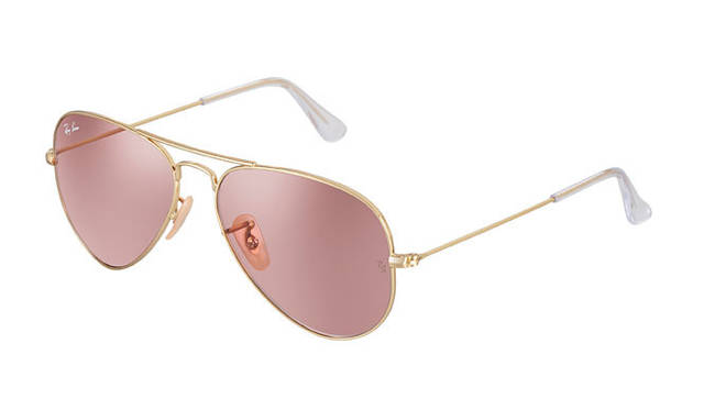 <strong>Ray-Ban｜レイバン</strong>　 AVIATOR Legend Collection 2万3100円（全3色展開）