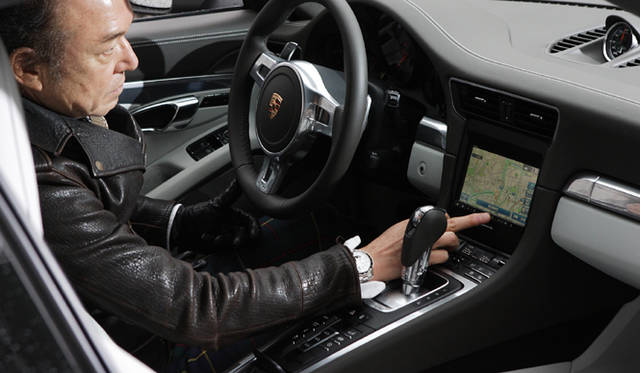 <strong>PORSCHE 911｜ポルシェ 911</strong>