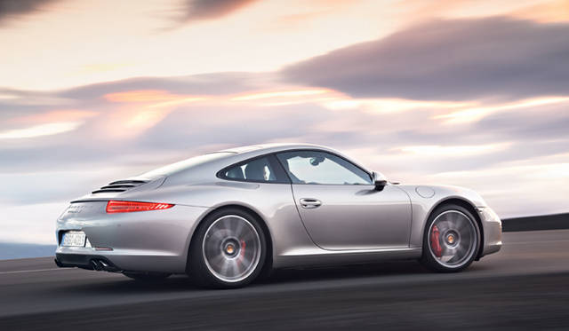 <strong>PORSCHE 911｜ポルシェ 911</strong>