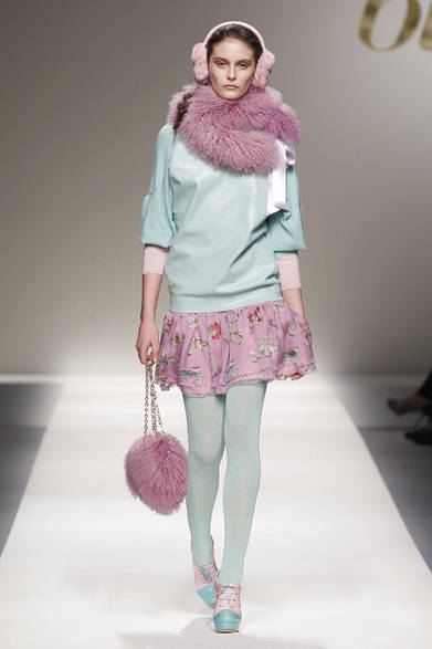 <strong>blugirl｜ブルーガール</strong>　2012-13年秋冬コレクション速報