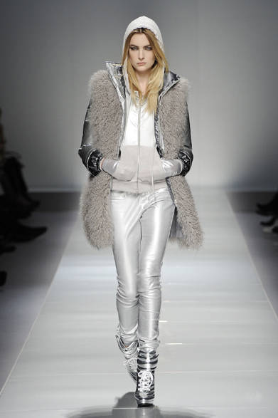 <strong>Blumarine｜ブルマリン</strong>　2012-13年秋冬コレクション速報