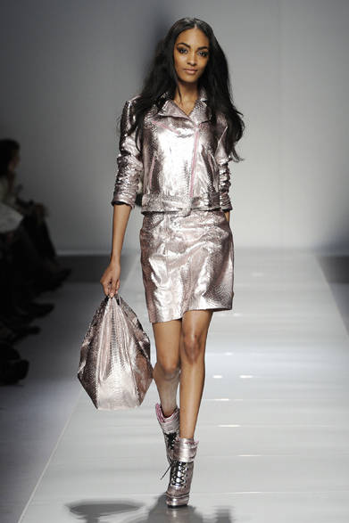 <strong>Blumarine｜ブルマリン</strong>　2012-13年秋冬コレクション速報