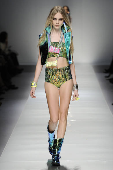 <strong>Blumarine｜ブルマリン</strong>　2012-13年秋冬コレクション速報