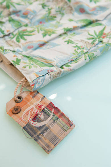 <strong>ISETAN MEN’S｜伊勢丹新宿店メンズ館</strong>　7階“オーセンティックカジュアル・スポーツ”　リバーシブルショートパンツ1万1500円～1万3650円（テーラービンテージ／伊勢丹新宿店）