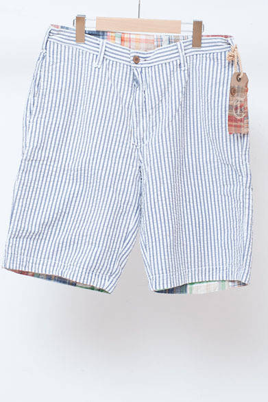 <strong>ISETAN MEN’S｜伊勢丹新宿店メンズ館</strong>　7階“オーセンティックカジュアル・スポーツ”　リバーシブルショートパンツ1万1500円～1万3650円（テーラービンテージ／伊勢丹新宿店）
