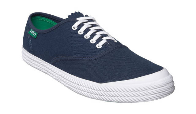 <strong>Volley｜ヴォレー</strong>　スニーカー9240円（Volley O.C.／ヴォレー）