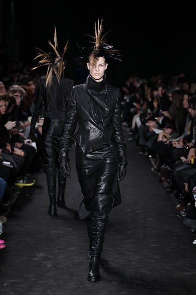 <strong>ANN DEMEULEMEESTER｜アン ドゥムルメステール</strong>　2012-13年秋冬コレクション速報