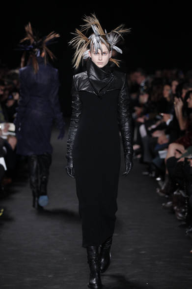 <strong>ANN DEMEULEMEESTER｜アン ドゥムルメステール</strong>　2012-13年秋冬コレクション速報