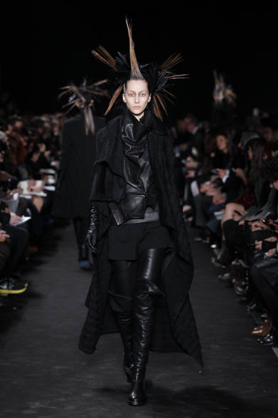 <strong>ANN DEMEULEMEESTER｜アン ドゥムルメステール</strong>　2012-13年秋冬コレクション速報