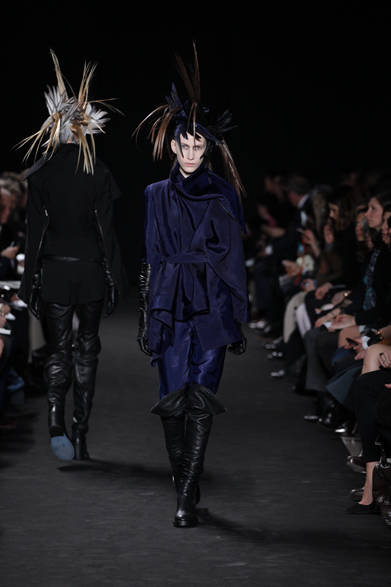 <strong>ANN DEMEULEMEESTER｜アン ドゥムルメステール</strong>　2012-13年秋冬コレクション速報
