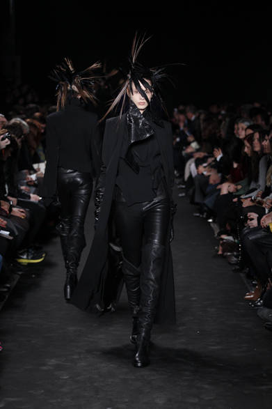<strong>ANN DEMEULEMEESTER｜アン ドゥムルメステール</strong>　2012-13年秋冬コレクション速報