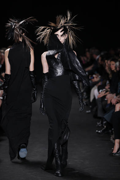 <strong>ANN DEMEULEMEESTER｜アン ドゥムルメステール</strong>　2012-13年秋冬コレクション速報