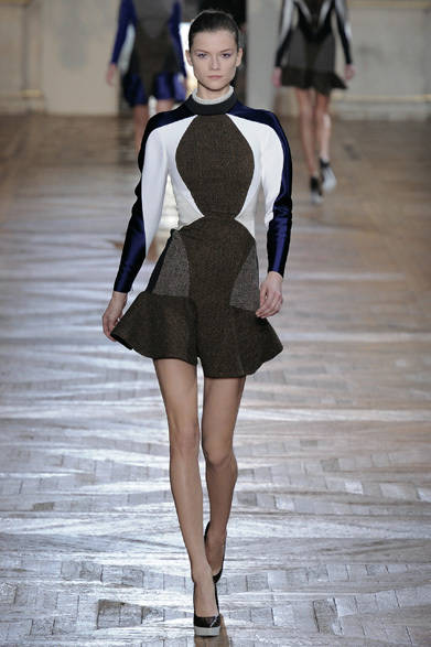 <strong>STELLA McCARTNEY｜ステラ マッカートニー</strong>　2012-13年秋冬コレクション速報