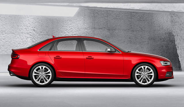 <strong>Audi S4｜アウディ S4</strong>（本国仕様）