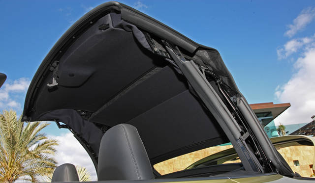 <strong>Porsche 911 cabriolet｜ポルシェ 911 カブリオレ</strong>