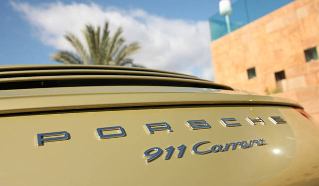 <strong>Porsche 911 cabriolet｜ポルシェ 911 カブリオレ</strong>