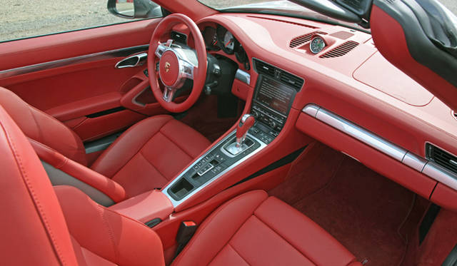 <strong>Porsche 911 cabriolet｜ポルシェ 911 カブリオレ</strong>