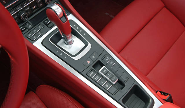 <strong>Porsche 911 cabriolet｜ポルシェ 911 カブリオレ</strong>