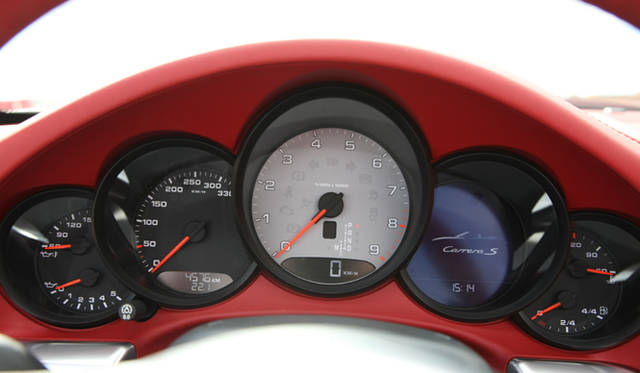 <strong>Porsche 911 cabriolet｜ポルシェ 911 カブリオレ</strong>