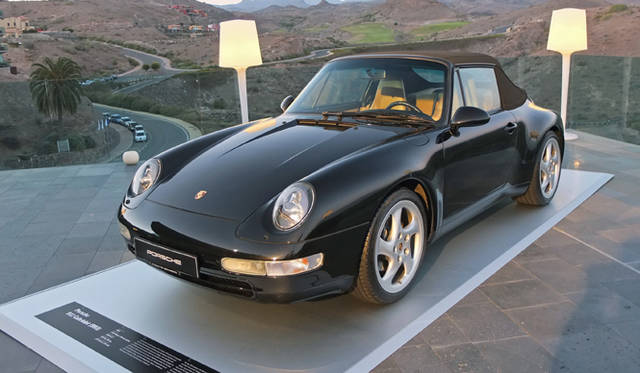 <strong>Porsche 911 cabriolet （type 993 Introduced 1995）｜ポルシェ 911 カブリオレ （993型 1995年登場）</strong>