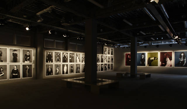 　写真展The Little Black Jacket: CHANEL’s classic revisited by Karl Lagerfeld and Carine Roitfeld