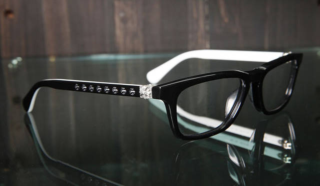 <strong>CHROME HEARTS｜クロムハーツ</strong>　モデル「Micro pork」 9万9750円