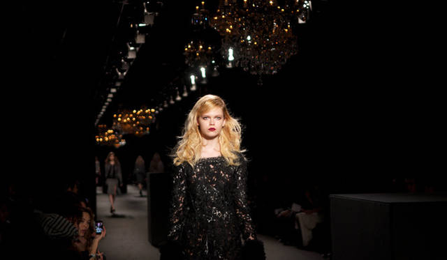 <strong>NINA RICCI｜ニナ・リッチ</strong>　2012年秋冬コレクション