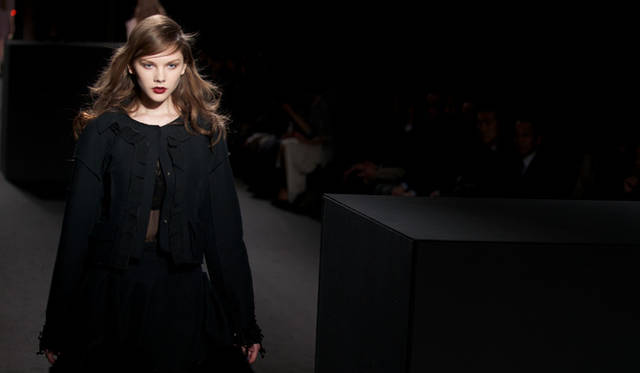 <strong>NINA RICCI｜ニナ・リッチ</strong>　2012年秋冬コレクション