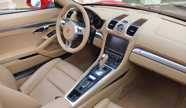 <strong>Porsche Boxster S｜ポルシェ ボクスターS</strong>