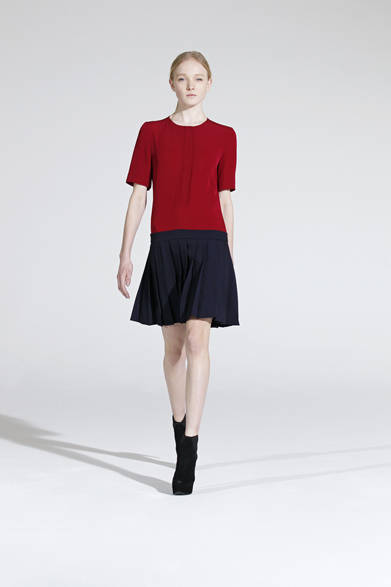 <strong>Vicotira, Victoria Beckham｜ヴィクトリア ヴィクトリア・ベッカム</strong>　2012-13年秋冬コレクション速報　