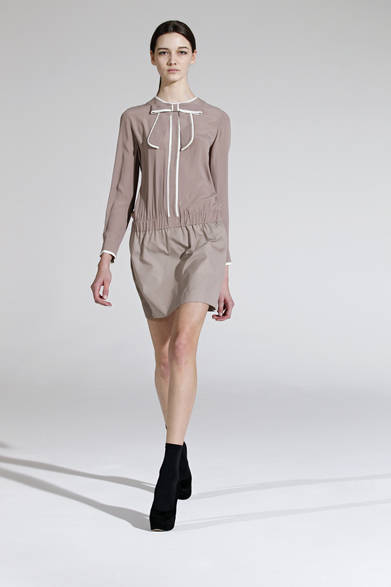 <strong>Vicotira, Victoria Beckham｜ヴィクトリア ヴィクトリア・ベッカム</strong>　2012-13年秋冬コレクション速報　