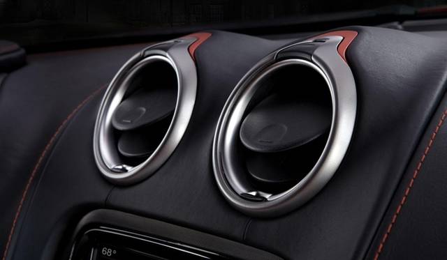 <strong>SRT Viper｜SRTバイパー</strong>