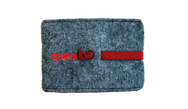 <strong>CAMPER｜カンペール</strong>　イベント“WELCOME to CAMPER WORLD”期間中、2万5000円以上購入の方に先着順でカサ・カンペールのオリジナル小物をプレゼント