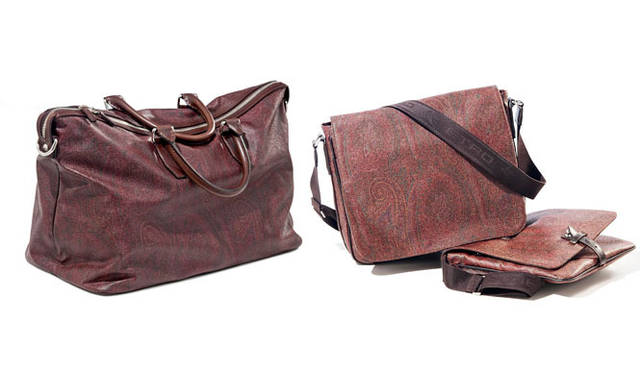 <strong>ETRO｜エトロ</strong>　「Arnica Collection」2012春夏コレクション　メンズ・左／17万7450円（50×33×22cm）、中／10万8150円（35×28×10cm）、右／8万9250円（27×27×2cm）