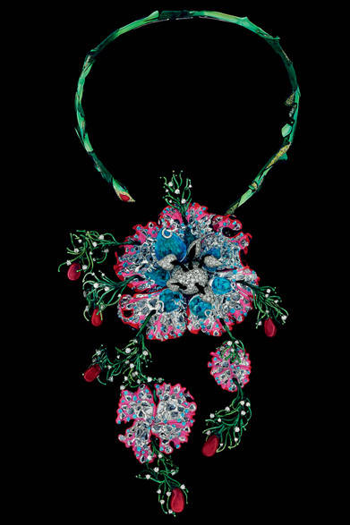 <strong>DIOR FINE JEWELRY｜ディオール ファイン ジュエリー</strong>　食虫花のシリーズ「ミリー・カルニヴォラ」より