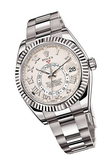 「イノベーション」「進化と伝統」「創造性」、今年ロレックスが掲げたのはこの3つのテーマ。オイスターコレクションから幅広いセレクションの新モデルを発表した。<br /><br />そのなかでも、「イノベーション」のテーマのもとに発表されたのが、スカイドゥエラー。視認性、操作性に優れ、第2タイムゾーン表示機能を備えている。あらたに取得した5件の特許をふくめ、14件もの特許技術を採用。<br /><br /><strong>オイスター パーペチュアル スカイドゥエラー</strong><br />485万1000円（予価／今秋発売予定）<br />自動巻き、直径42mm、WGケース<br /><br />日本ロレックス<br />Tel. 03-3216-5671